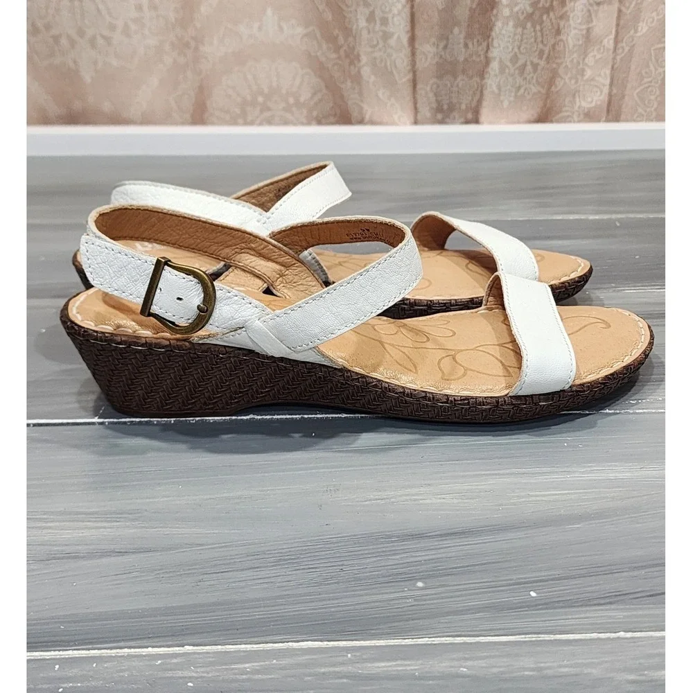 Born White Leather Wedge Sandals Womens 9M‎ Buckle Ankle Strap Boho